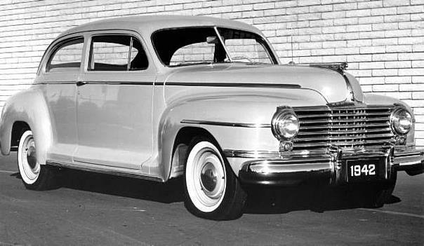 Dodge D-22 DeLuxe Sedan